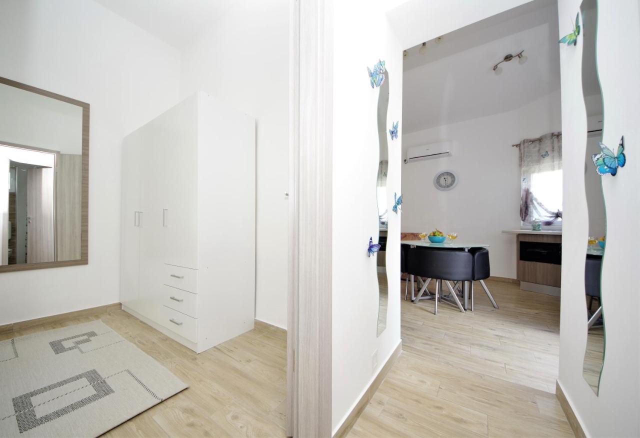 Holiday Home Paulin Оброваць Екстер'єр фото